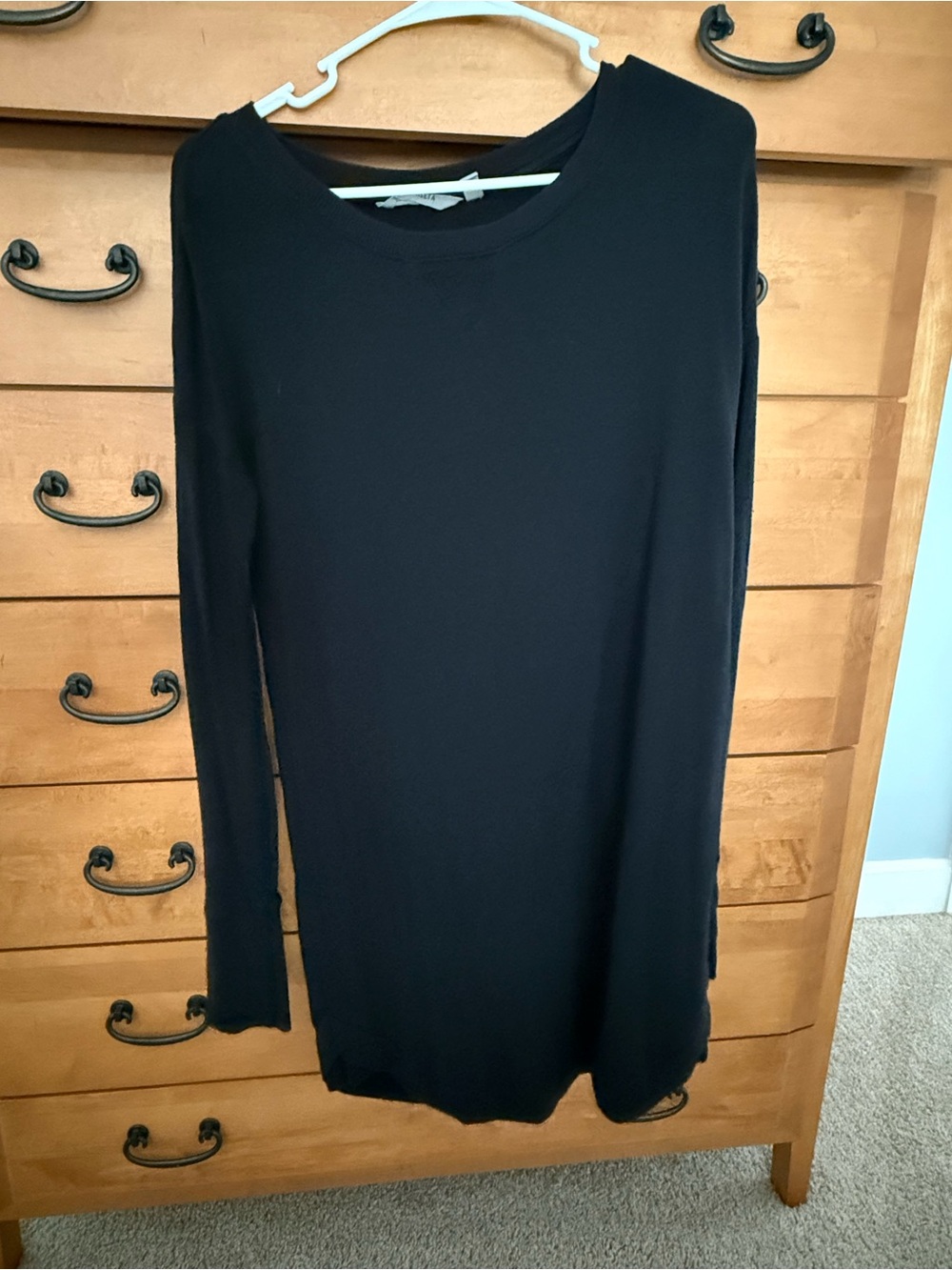 Athleta Black Long-Sleeve Crewneck Sweater